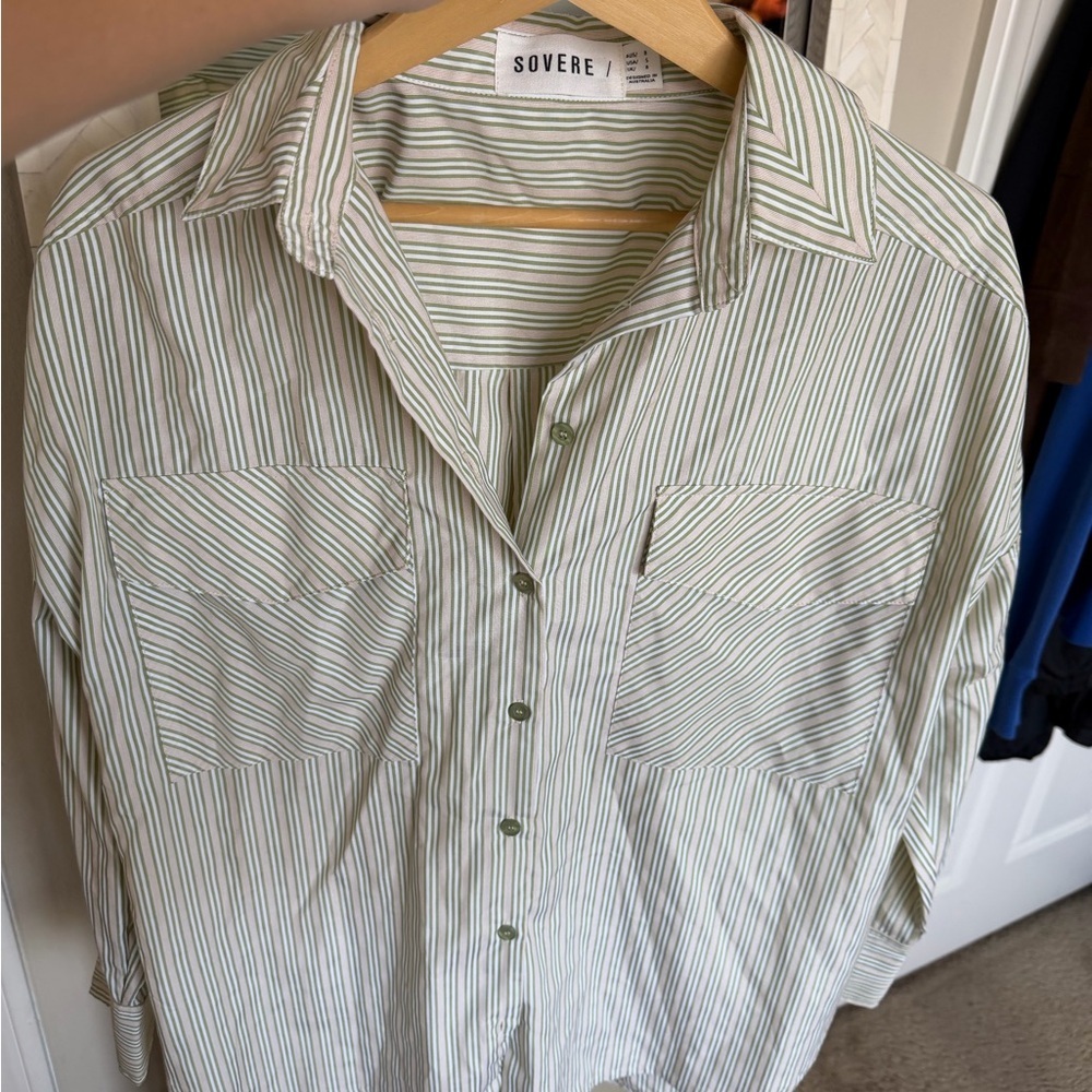 SOVERE Woman’s Green Striped Shirt